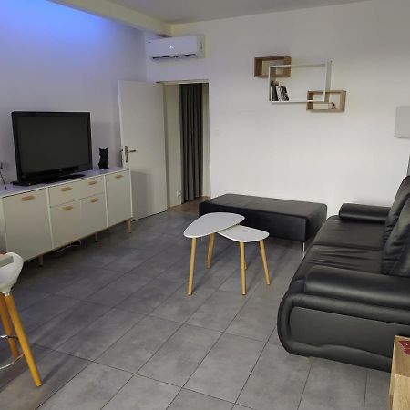 "Antre Nous" Au Coeur De Lunel Lunel  Bagian luar foto