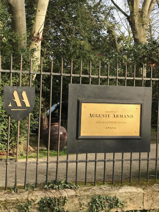 "Antre Nous" Au Coeur De Lunel Lunel  Bagian luar foto